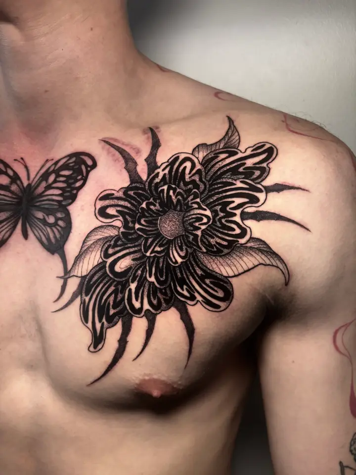 Chest Liquid Flower — Blackwork tattoo by Nillattt, photo 1