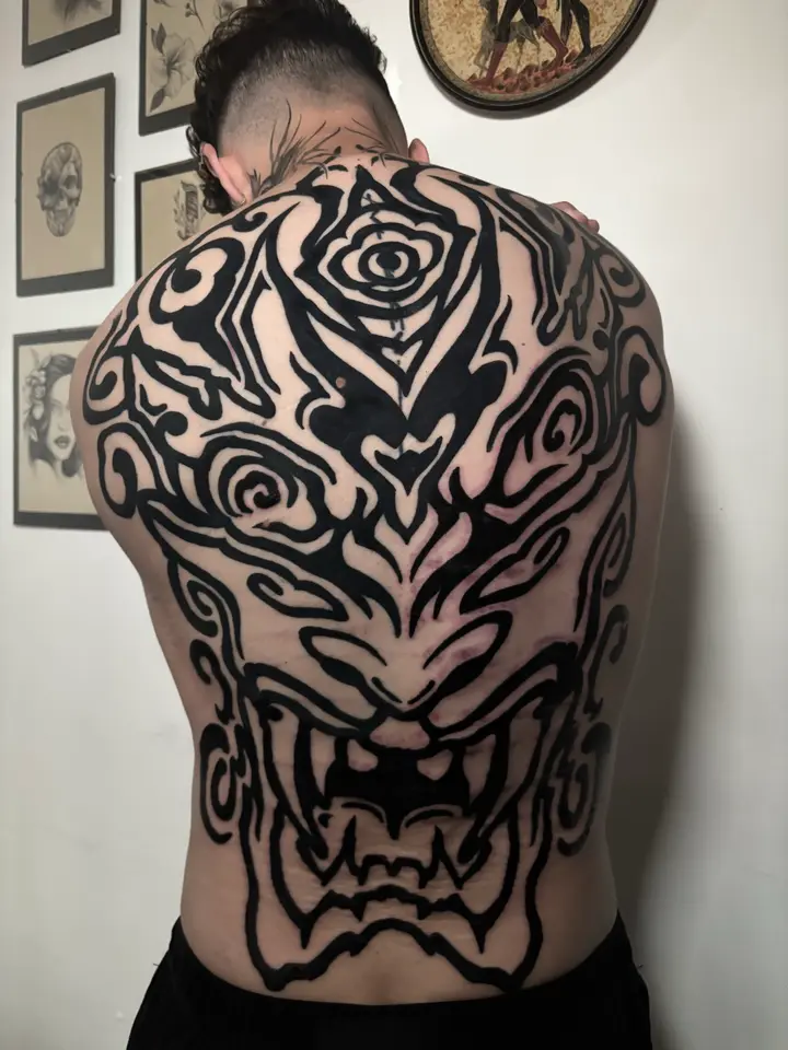Tribal Demon Back — Blackwork tattoo by Nillattt, photo 1