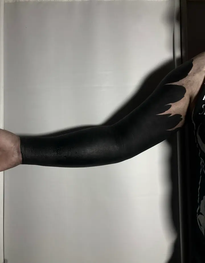 Blackout Full Arm — Blackout tattoo by Nillattt, photo 1