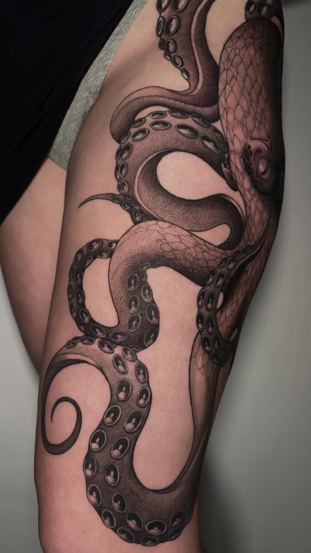 Freehand Octopus — tatuaje Blackwork de Nillattt, foto 5