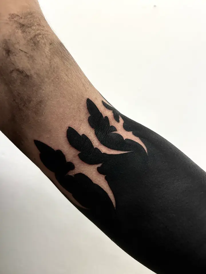 Tribal Spikes — Blackout tattoo by Nillattt, photo 1